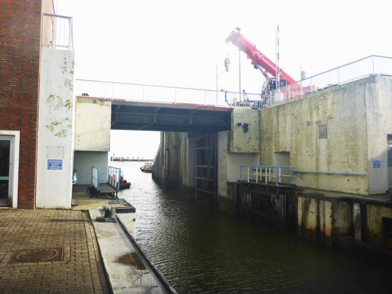 Instandsetzung Schleuse Hooksiel